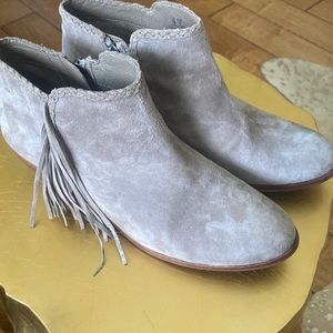Suede Bootie’s with Fringe excellent condition size 7